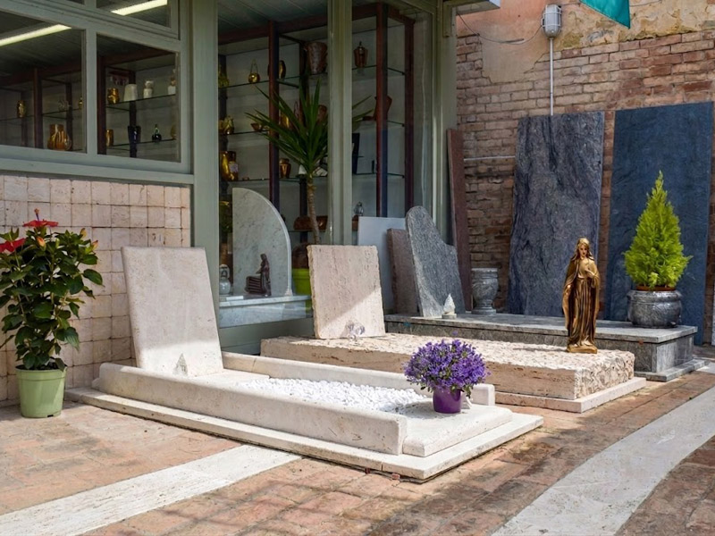 Realizzazione funeraria 2